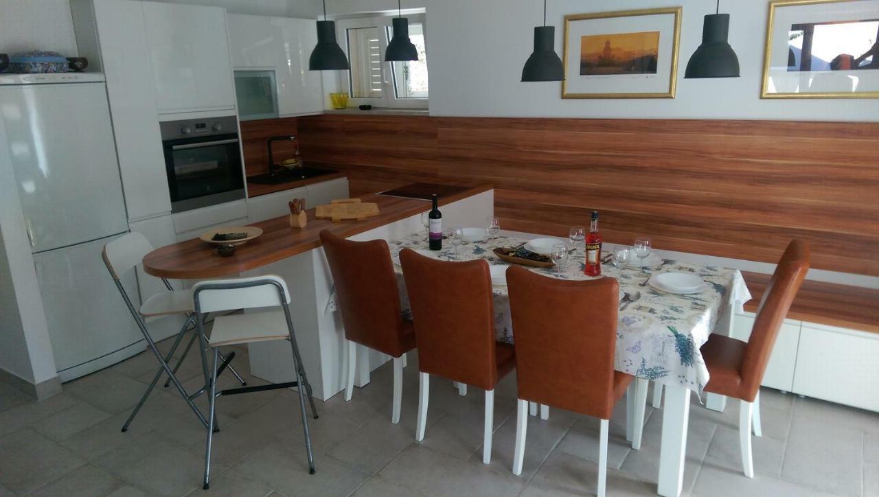 Holiday Home Olive グラダツ エクステリア 写真